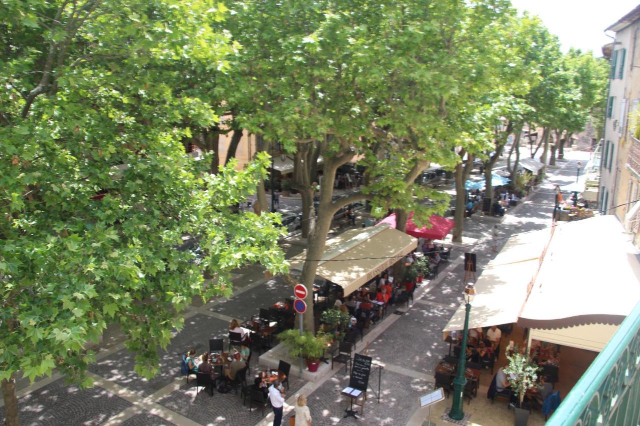 Appartement Le Gambetta Cotignac Exterior photo